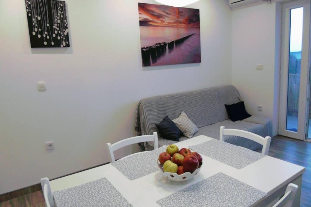 Apartman Greta Sukosan Sukošan Exterior foto